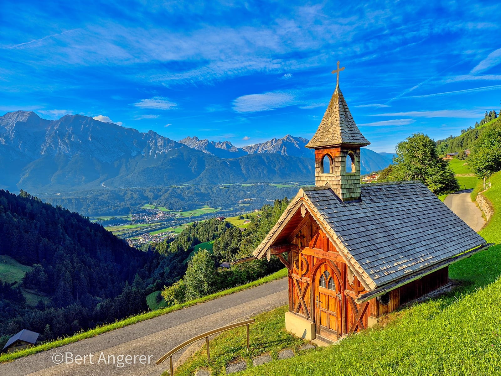 Egger Kapelle am Großvolderberg/TIROL von Bert Angerer