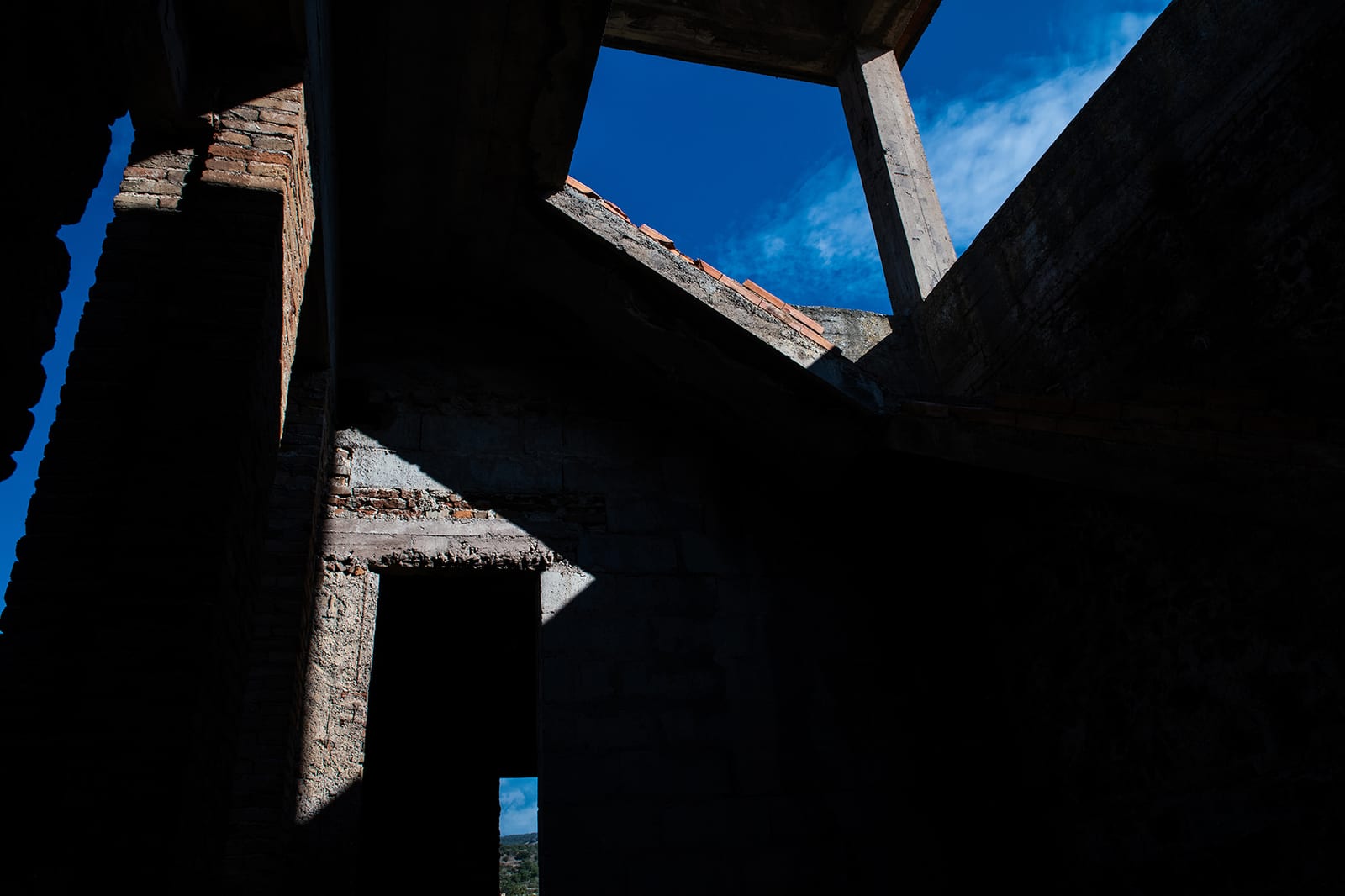 The Geometry of Silence