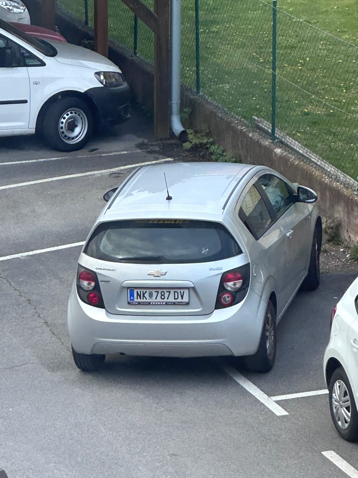 nachbar der nicht parken kannn von tiny things